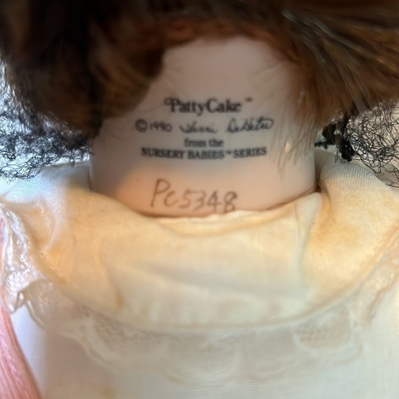 Georgetown Collection • Patty Cake Porcelain Doll - Picture 6 of 9